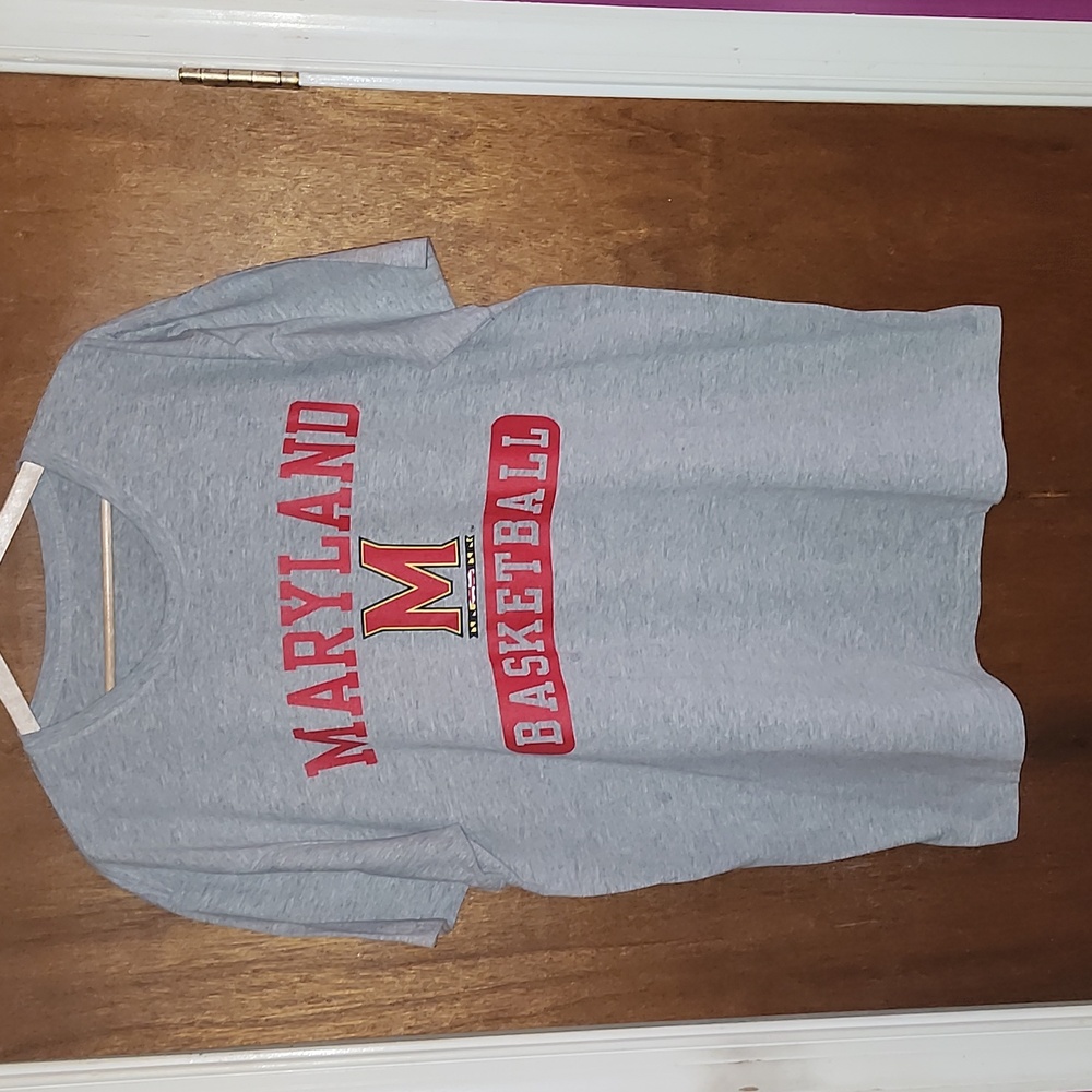 AUTHENTIC MARYLAND BASKETBALL T-SHIRT.